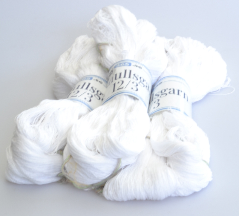 200 grams härva Merc. 12/3 Virkgarn Vit