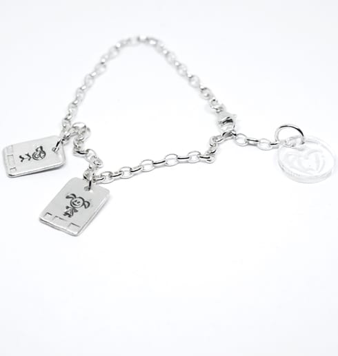Armband med symboler
