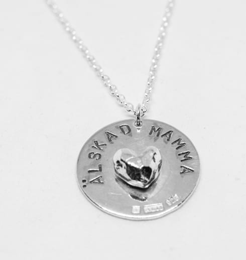 "Älskad mamma"