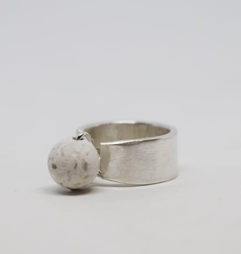 Ring med sten från Brac