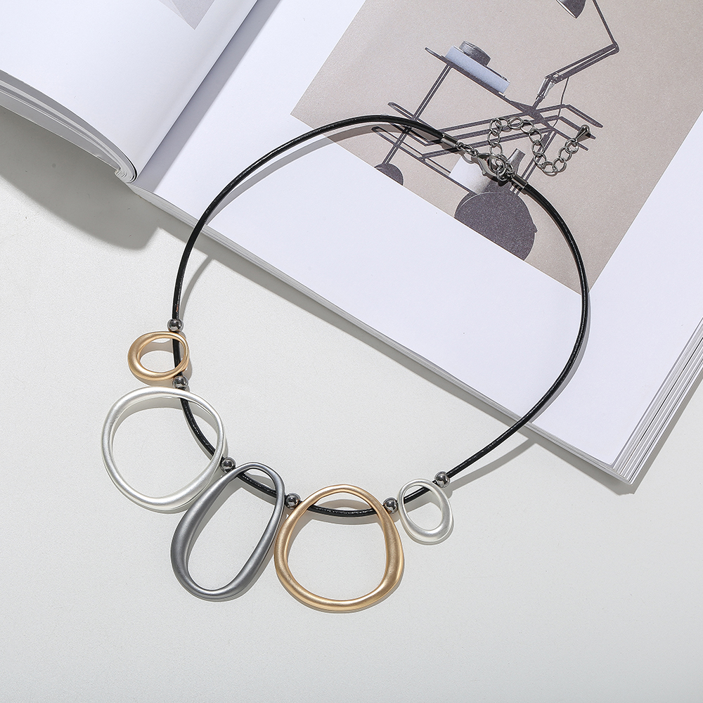 Halsband Manila