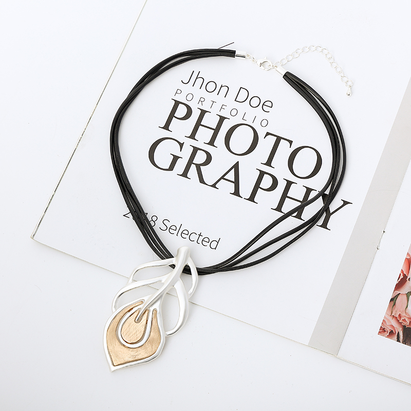 Halsband Graphy
