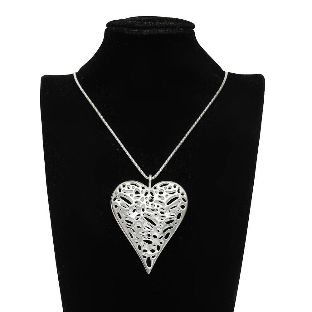 Hollow Heart Halsband