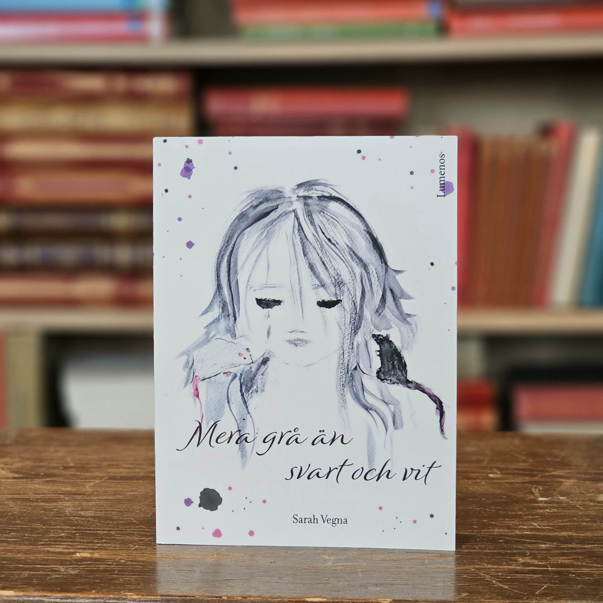 Bok - Mera grå än svart och vit