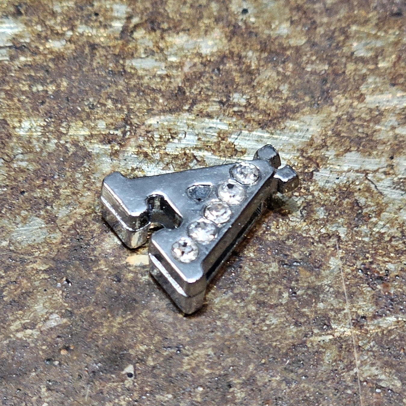 Strassbokstav till armband - Ä