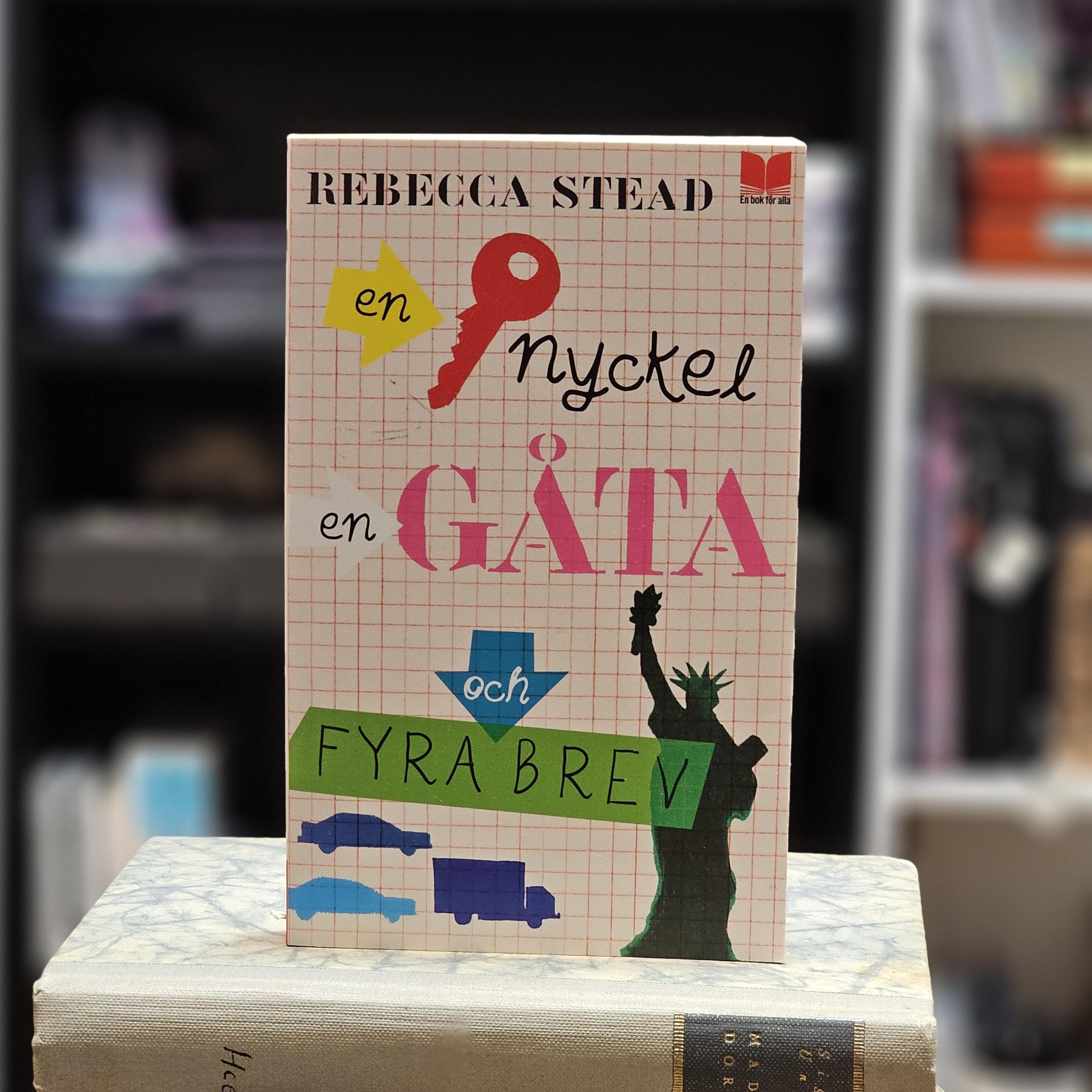 Bok - En nyckel, en gåta och fyra brev