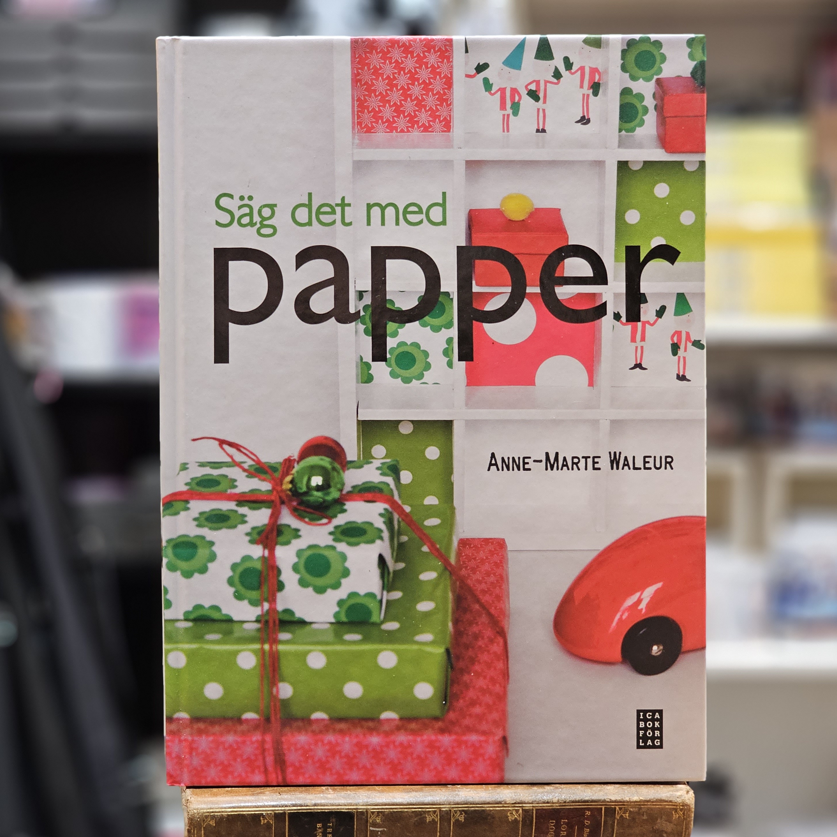 Bok - Säg det med papper