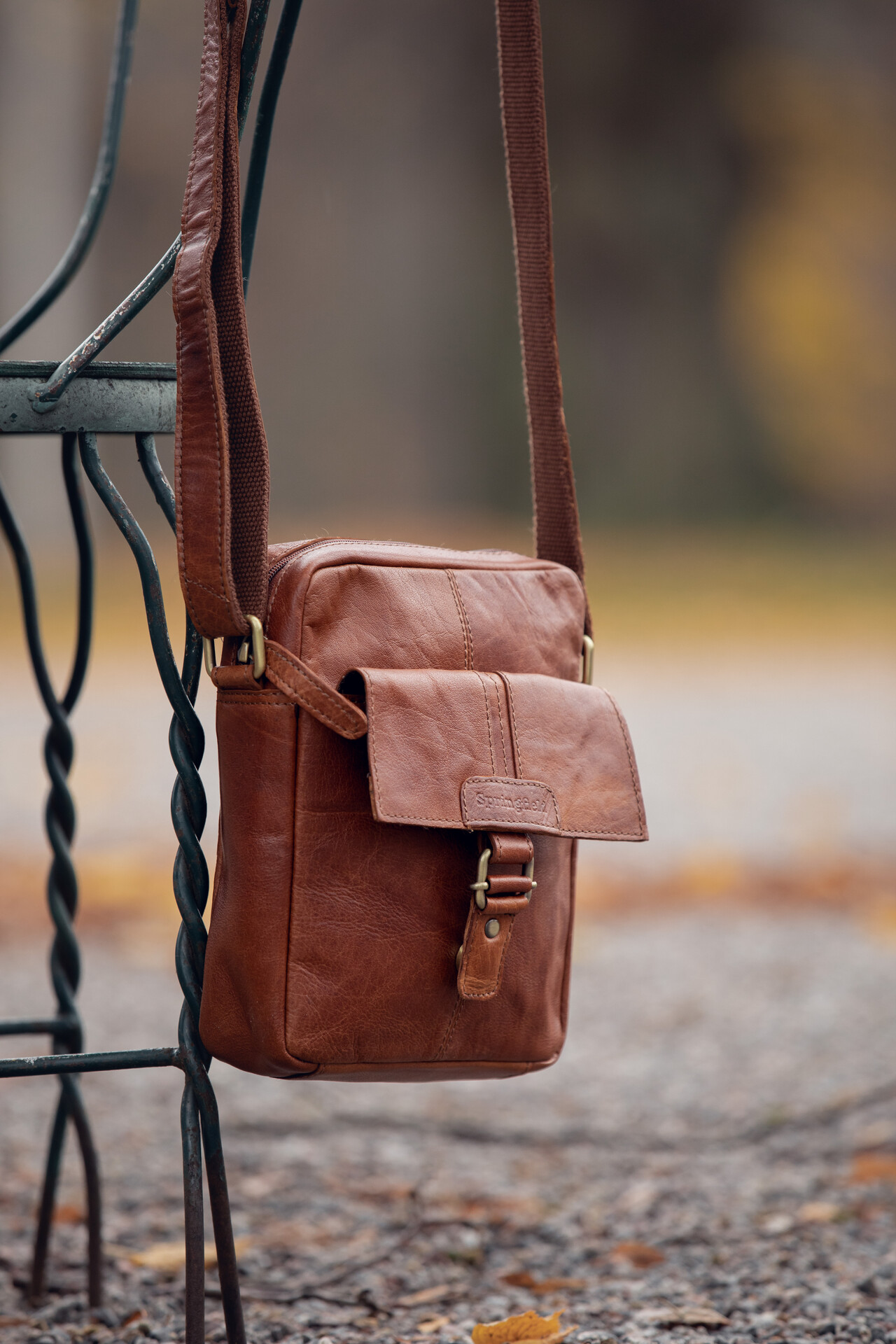 Axelväska liten cognac skinn Springfield 160