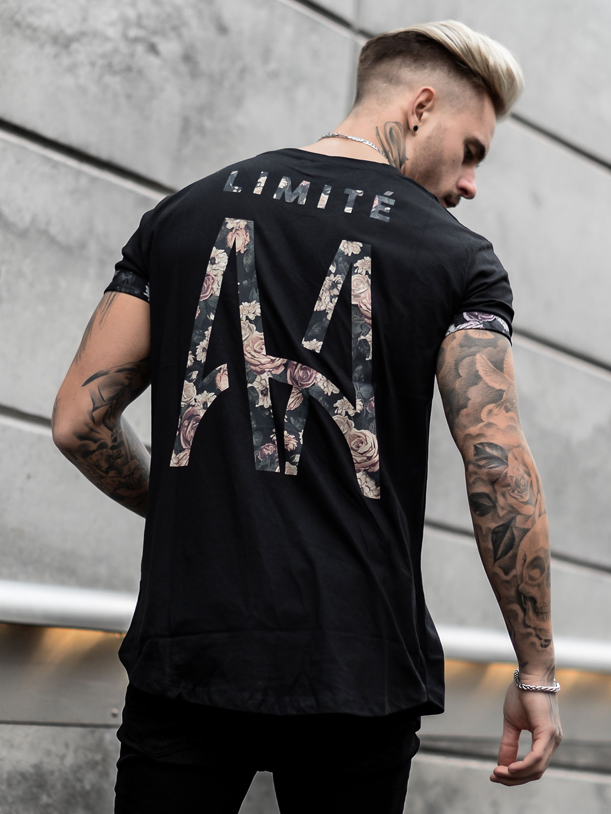 Antique AA Tee Black