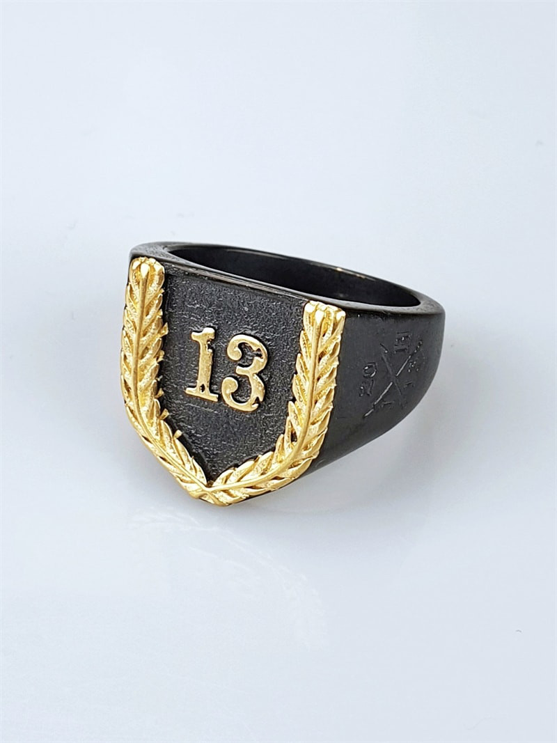 Elias Black Ring