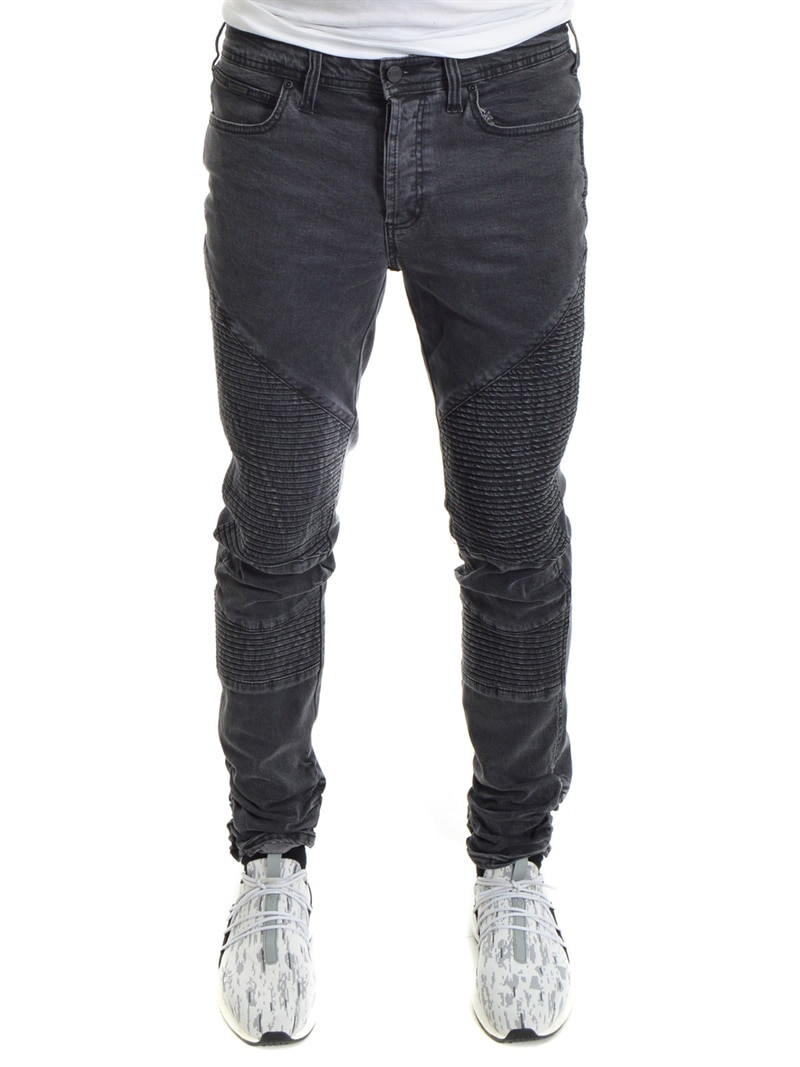 The Jogger Black (30)