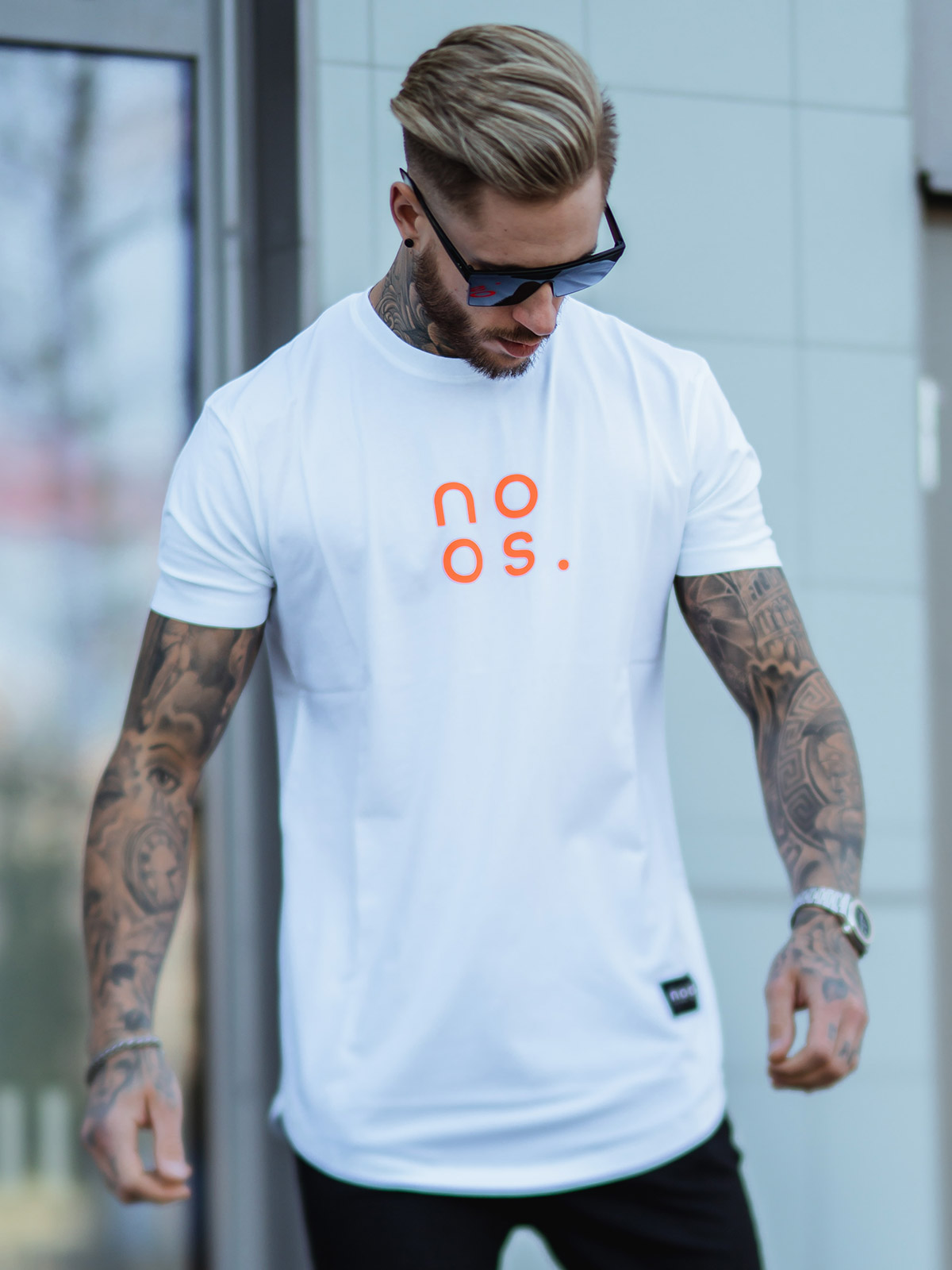 Gym Scoop Tee White/Neon Orange