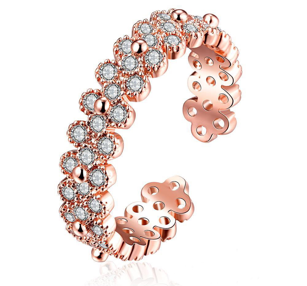 Ring med många små Cubic Zirconia och i 18K Roséguldplätering