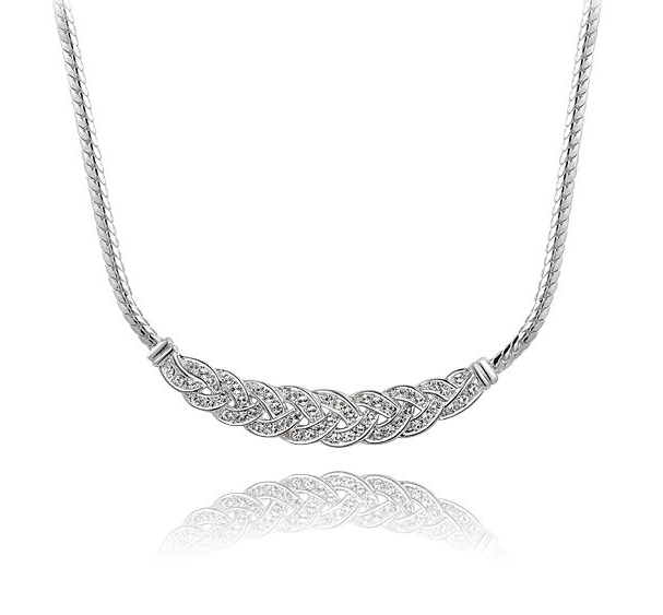 Halsband med många små stenar i Cubic Zirconia och Platinumplätering