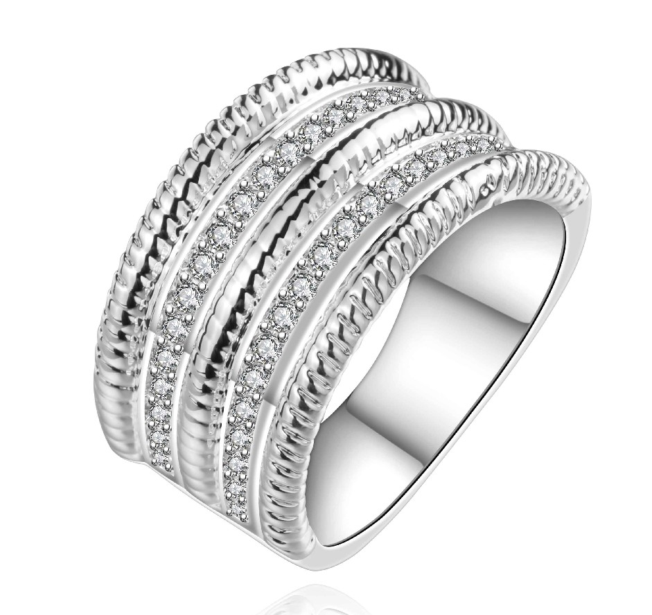 Ring med små Cubic Zirconia och i 925 Sterling Silverplätering