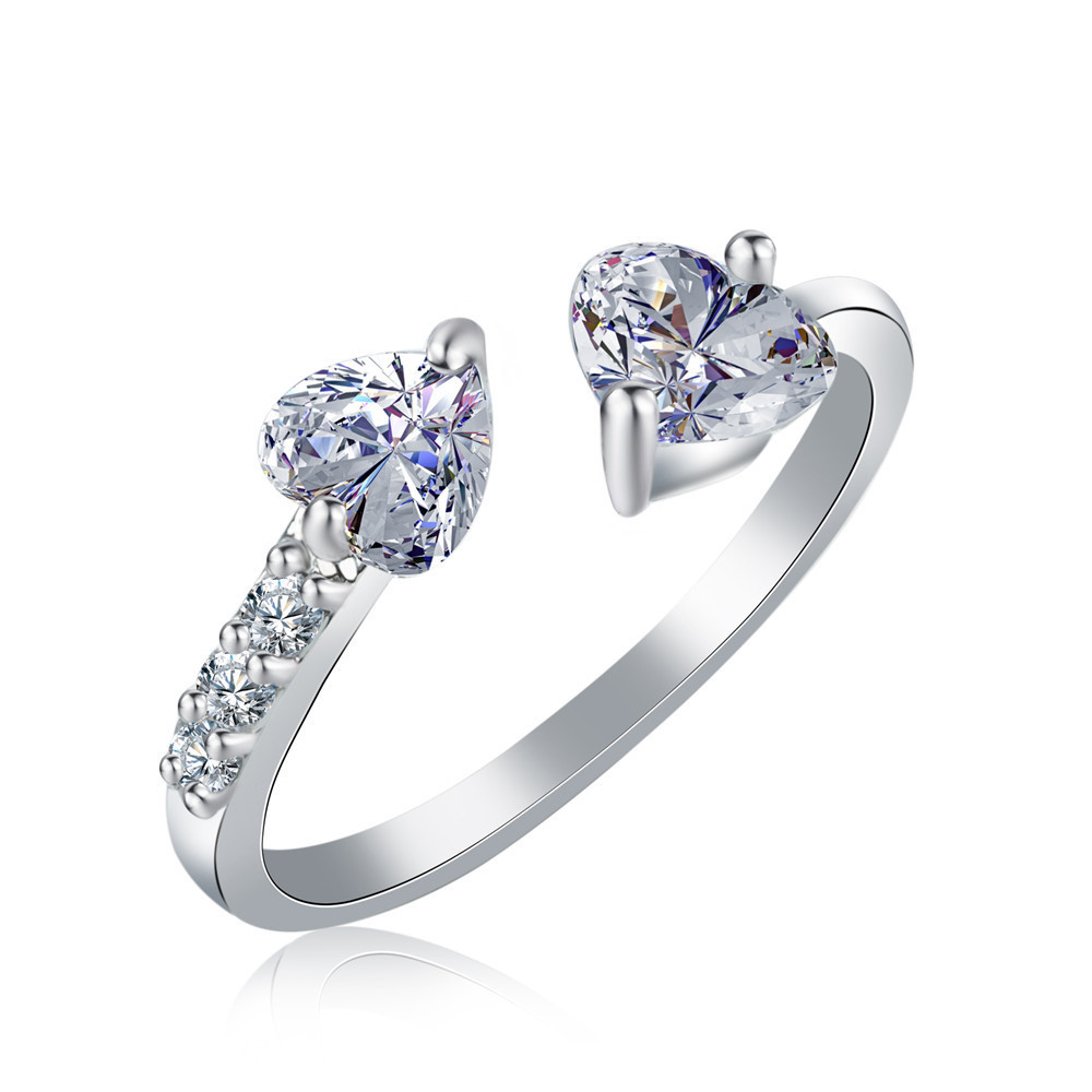 Ring med Cubic Zirconia och i 925 Sterling Silverplätering