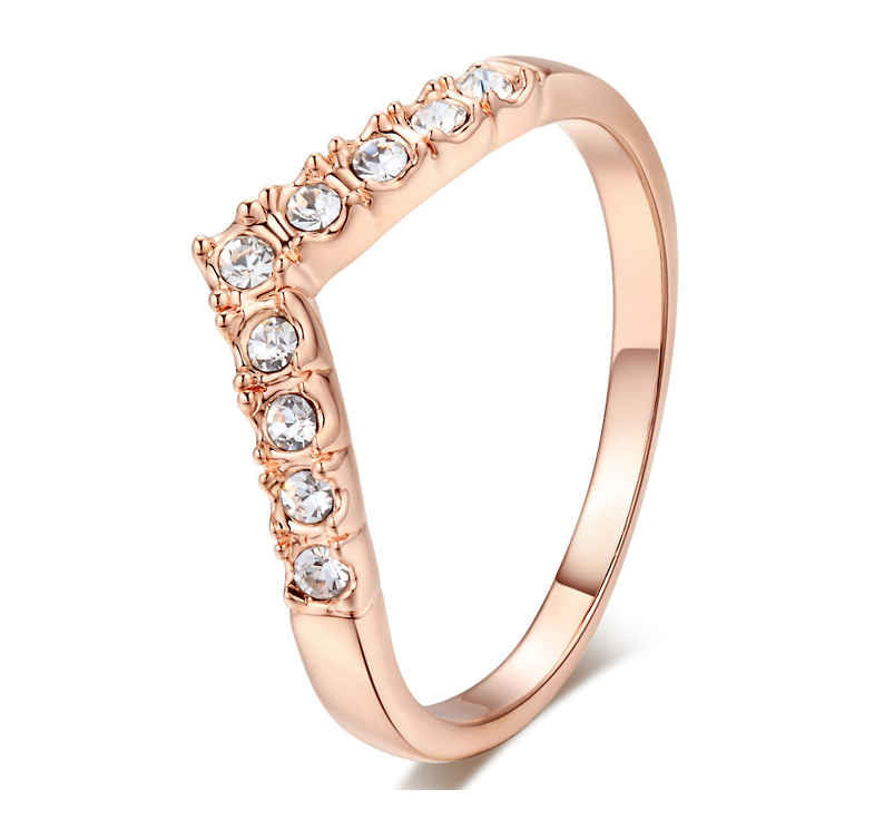 Ring med Stellux Austrian Crystals och 18 K Guldplätering