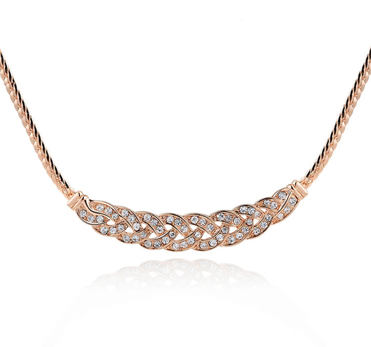 Halsband med många små stenar i Cubic Zirconia och i 18 K Guldplätering