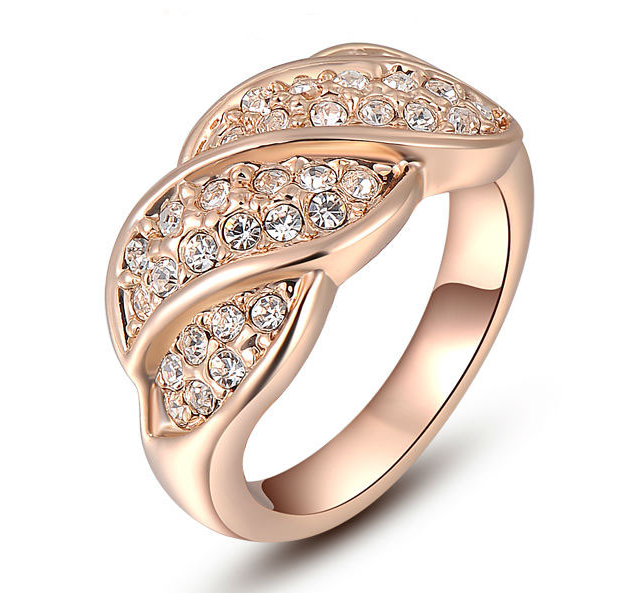 Ring med Cubic Zirconia samt  i 18 K Roséguldplätering