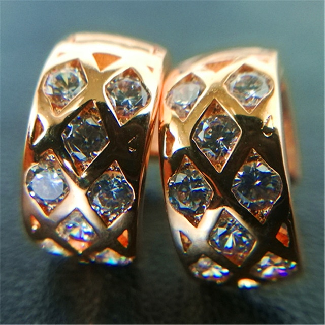 Örhängen med Cubic Zirconia och i 18 K Roséguldplätering