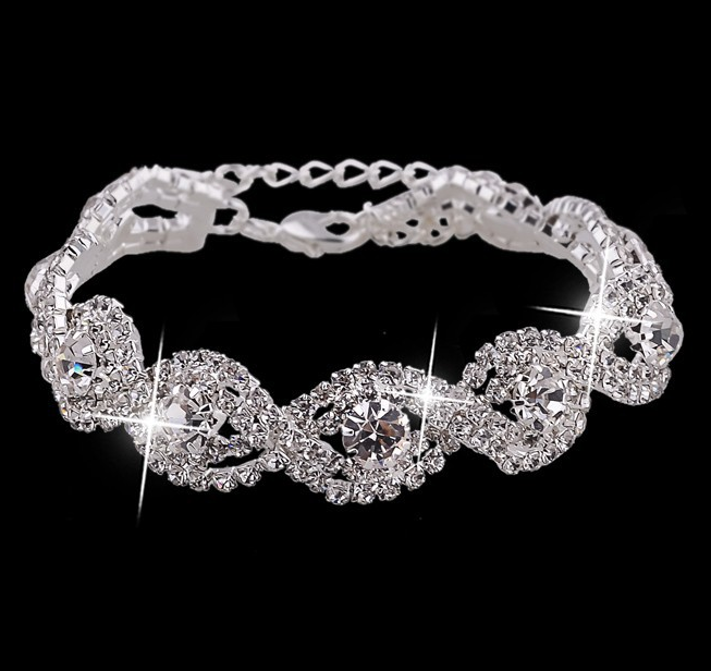 Armband med Cubic Zirconia och Austrian Crystals samt i 925 Sterling Silverplätering -Vita stenar