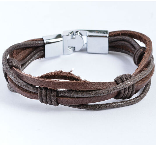 Läderarmband i flera lager med titaniumlåsning -Brun