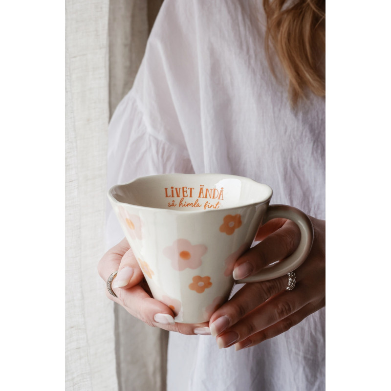 Majas Cottage Mugg Livet ändå, Så himla fint