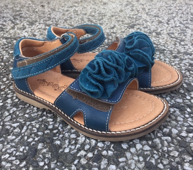 Sandal blå med volang -Stl 27