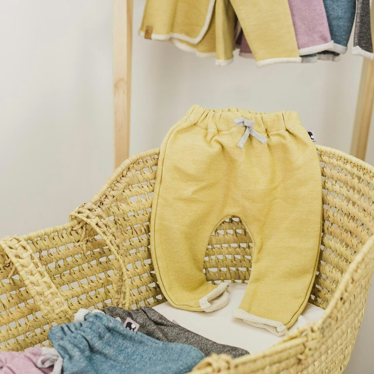 Sweatpants utan mudd Senapsgula 50-104cl