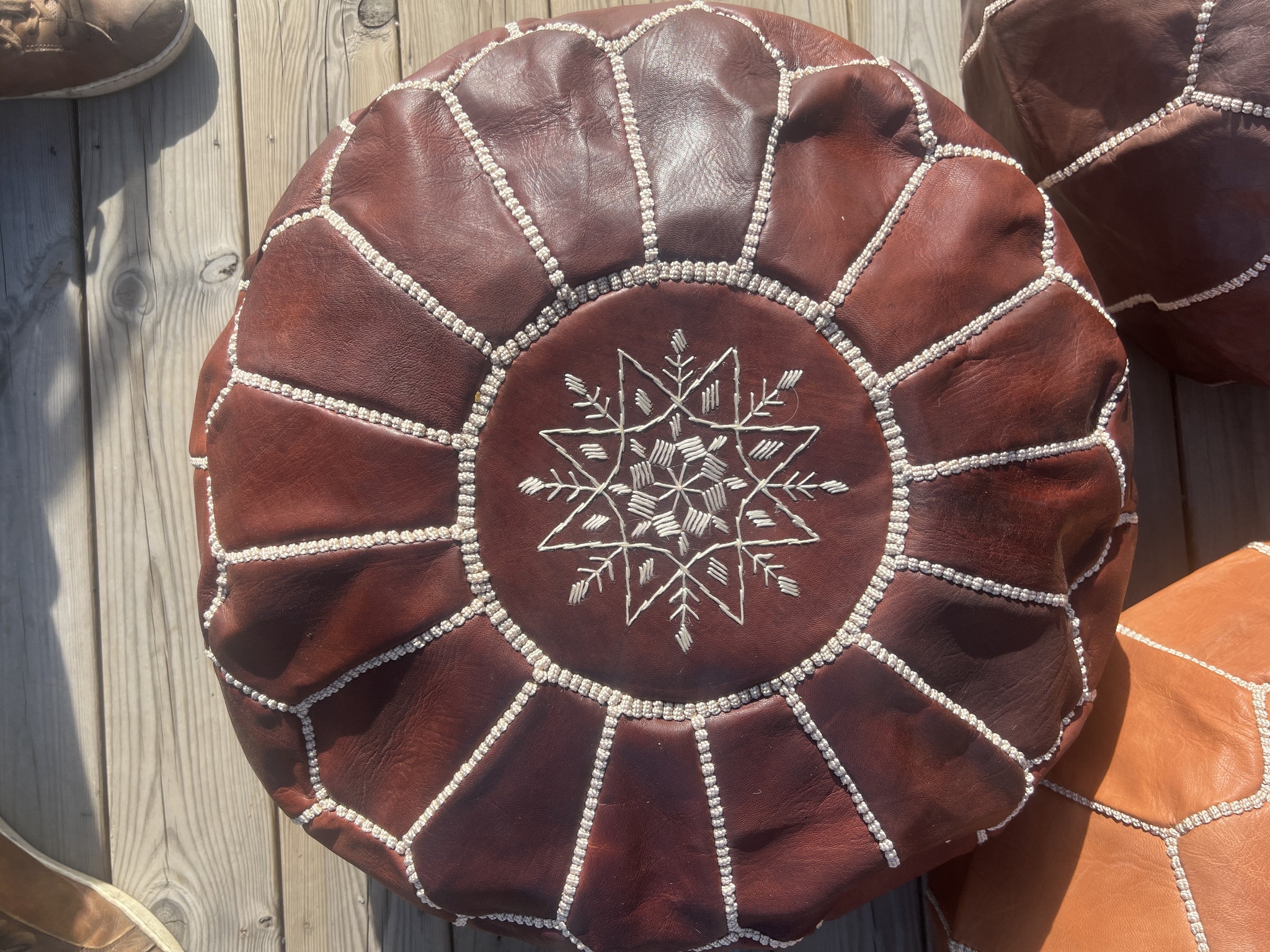 Marockansk Sittpuff i läder - Cognac