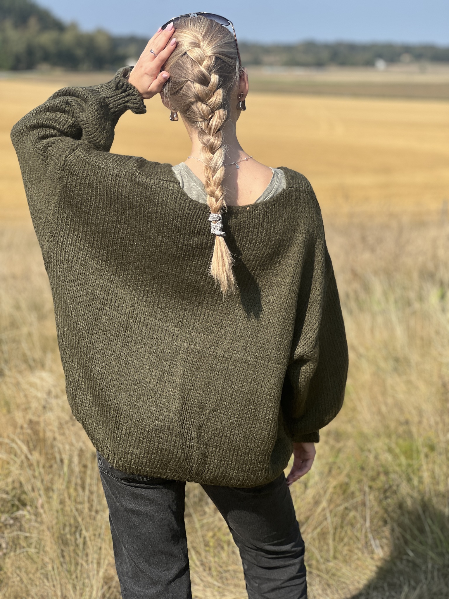 Cherry stickad cardigan army