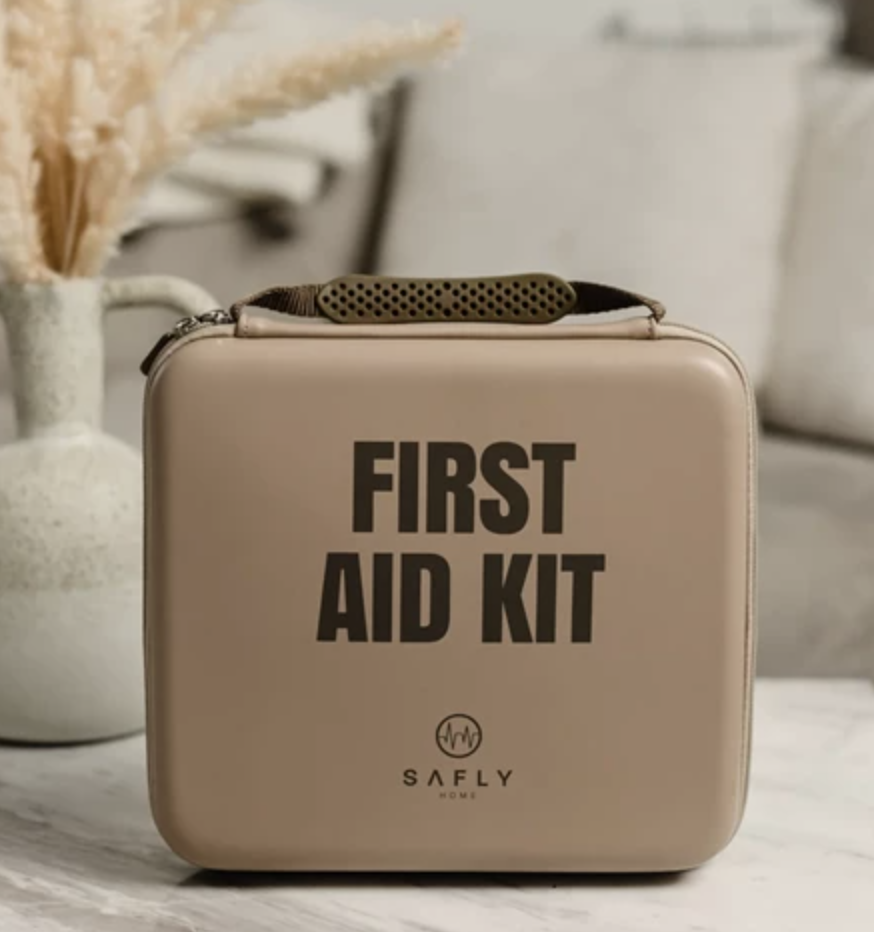 Safly first aid kit sand