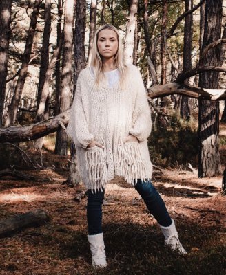 Stickad tröja / No womens label