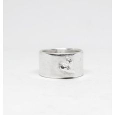 Ring med kantigt hjärta