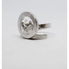 Unik mattslagen silverring