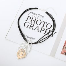 Halsband Graphy
