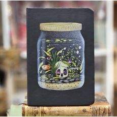 Svart skrivbok - Life in a jar - Skull and fishes