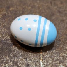 Maracasägg i blått och vitt
