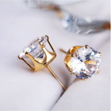 Örhängen "Triangle Zircon" med Cubic Zirconia och i 18K Guldplätering