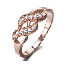 Ring med små Cubic Zirconia i 18K Roséguldplätering