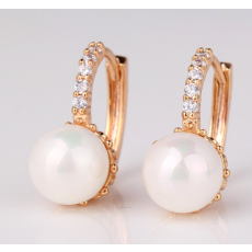 Örhängen "Pearl" med Cubic Zirconia och Vit pärla i 18 K Guldplätering