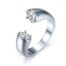 Ring med Cubic Zirconia och i Vit 18K Guldplätering