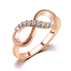 Ring med Cubic Zirconia och i 18K Roséguldplätering