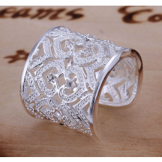 Ring med Cubic Zirconia och i 925 Sterling Silverplätering