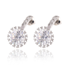 Örhängen "Crystal Star" med Cubic Zirconia och i 925 Silverplätering