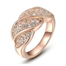 Ring med Cubic Zirconia samt  i 18 K Roséguldplätering