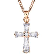 Halsband "Zirconia Cross" med Cubic Zirconia och i 18K Roséguldplätering