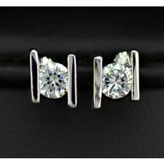 Örhängen med Cubic Zirconia och platinumplätering