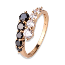 Ring "Black & White" med stenar i Cubic Zirconia samt i 18K Guldplätering