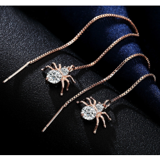 Örhängen "Spider" med Cubic Zirconia och i 18 K Guldplätering